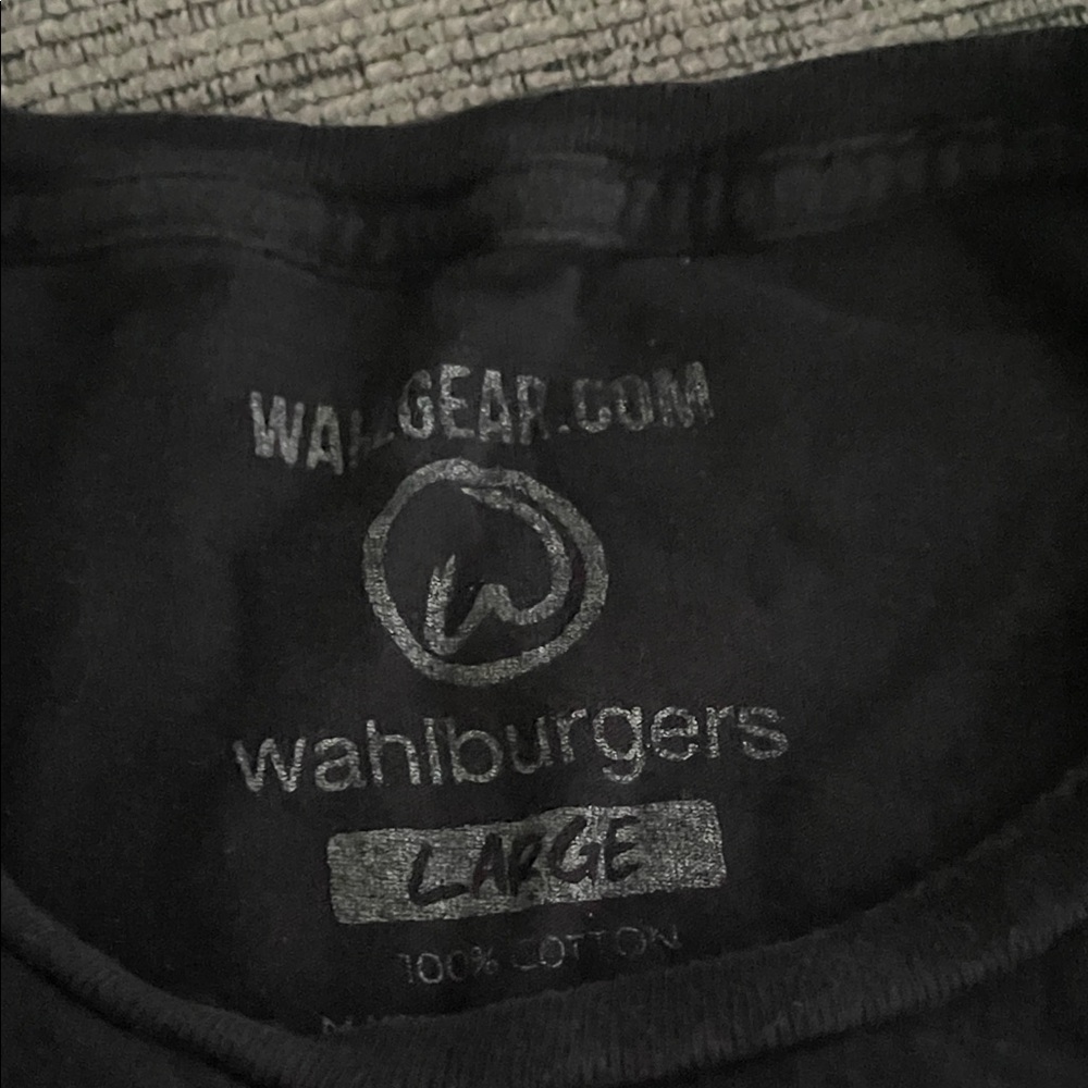 Wahlburgers Donnie’s Favorite Black Graphic T-Shirt - Picture 2 of 2